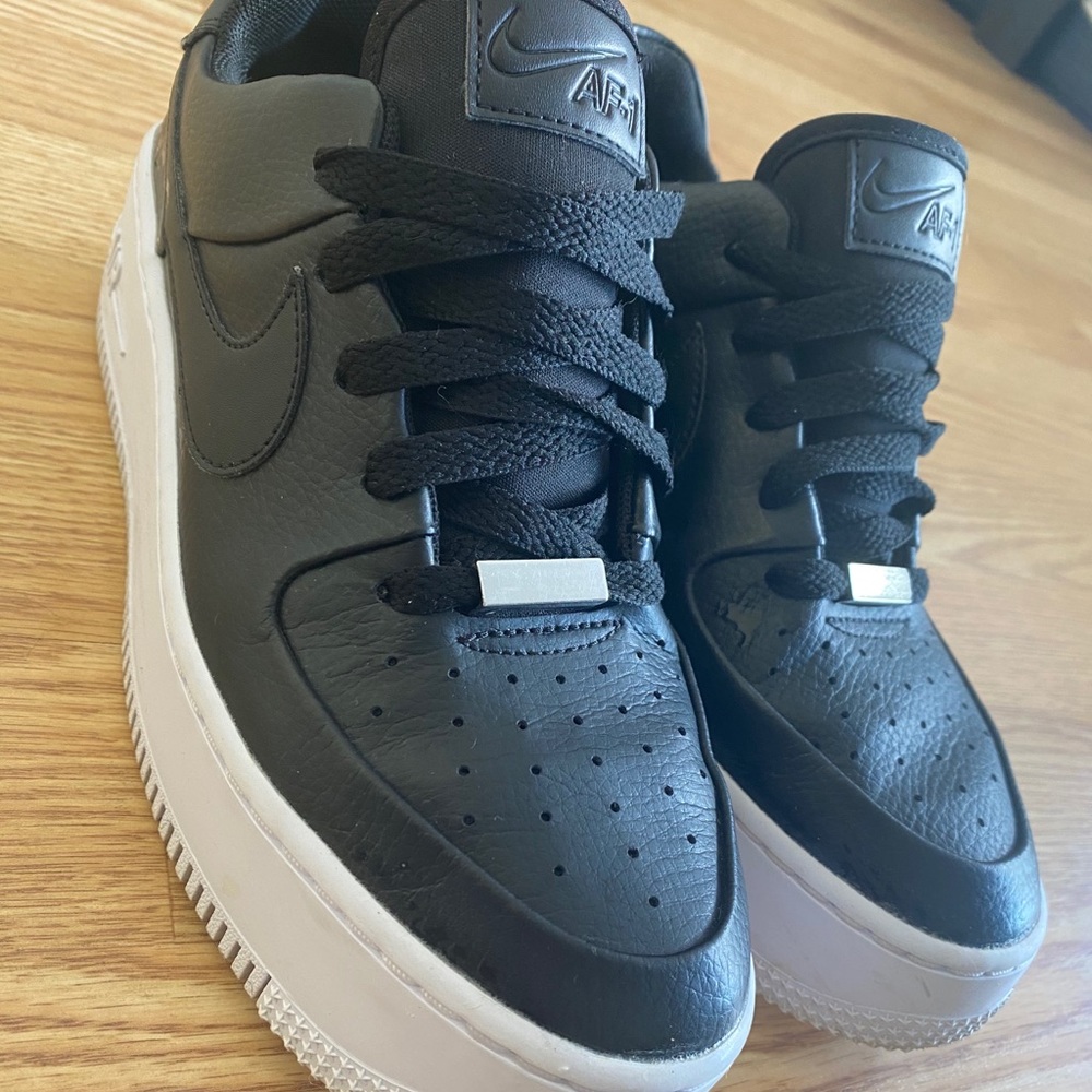 Nike Air Force 1 Sage Low